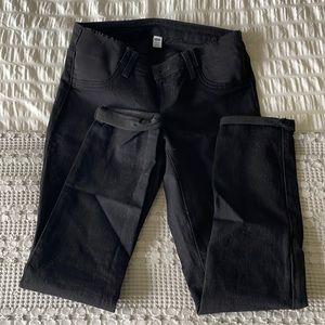 Black maternity jeans
